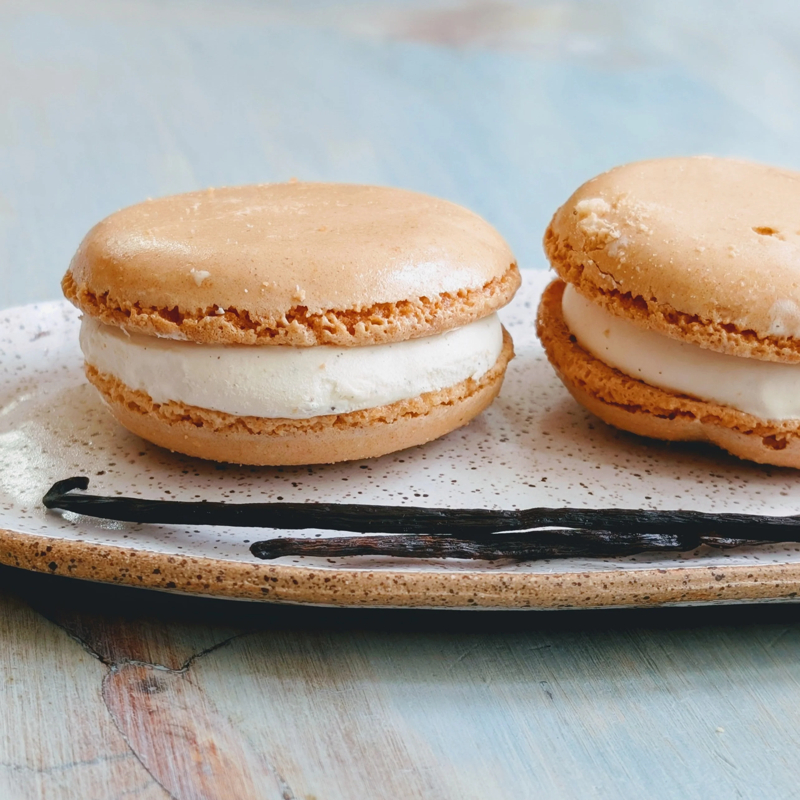 Macaron Ice Cream Sandwich • Three Vanillas (2-pack) - Image 2